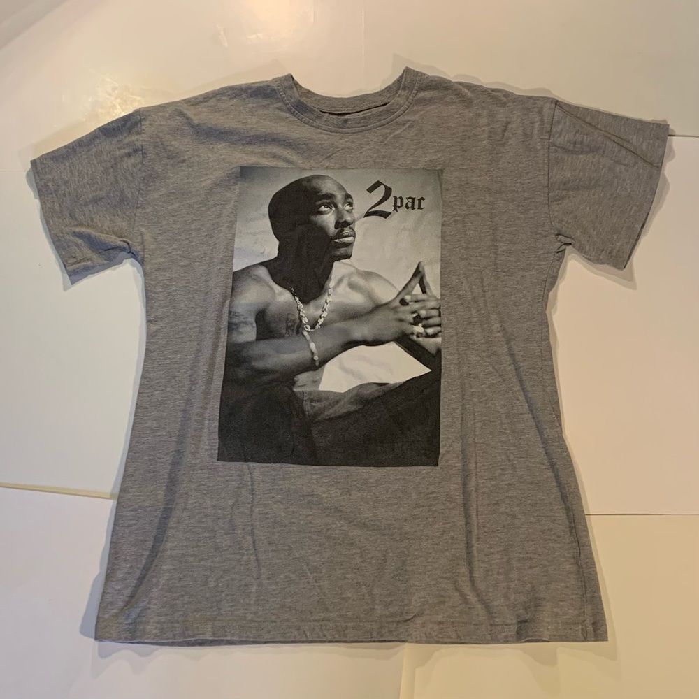 🎤 [2/$25] BRAVADO 2PAC PHOTO TEE GREY SHORT SLEEVE T-SHIRT SIZE SMALL/MEDIUM 🎤
